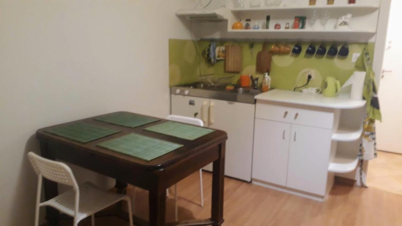 Kawalerka Na Starym Zoliborzu Lägenhet Warszawa Exteriör bild